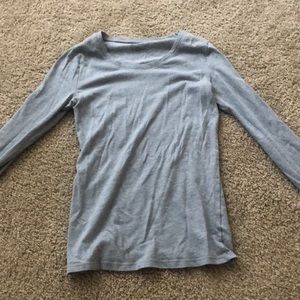 grey long sleeve t-shirt with no boundaries brand.